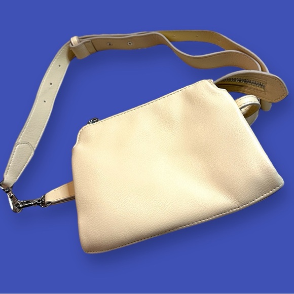 🎉HP🎉 a. new. day Belt Bag Faux Leather Petite in Creamy Yellow   One Size 👜 - Picture 3 of 9